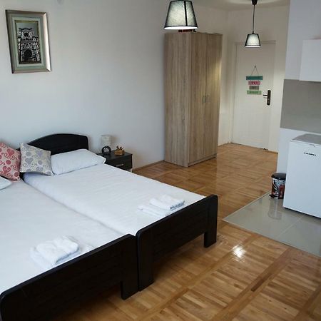 Airport Rest Apartments Beograd Ngoại thất bức ảnh