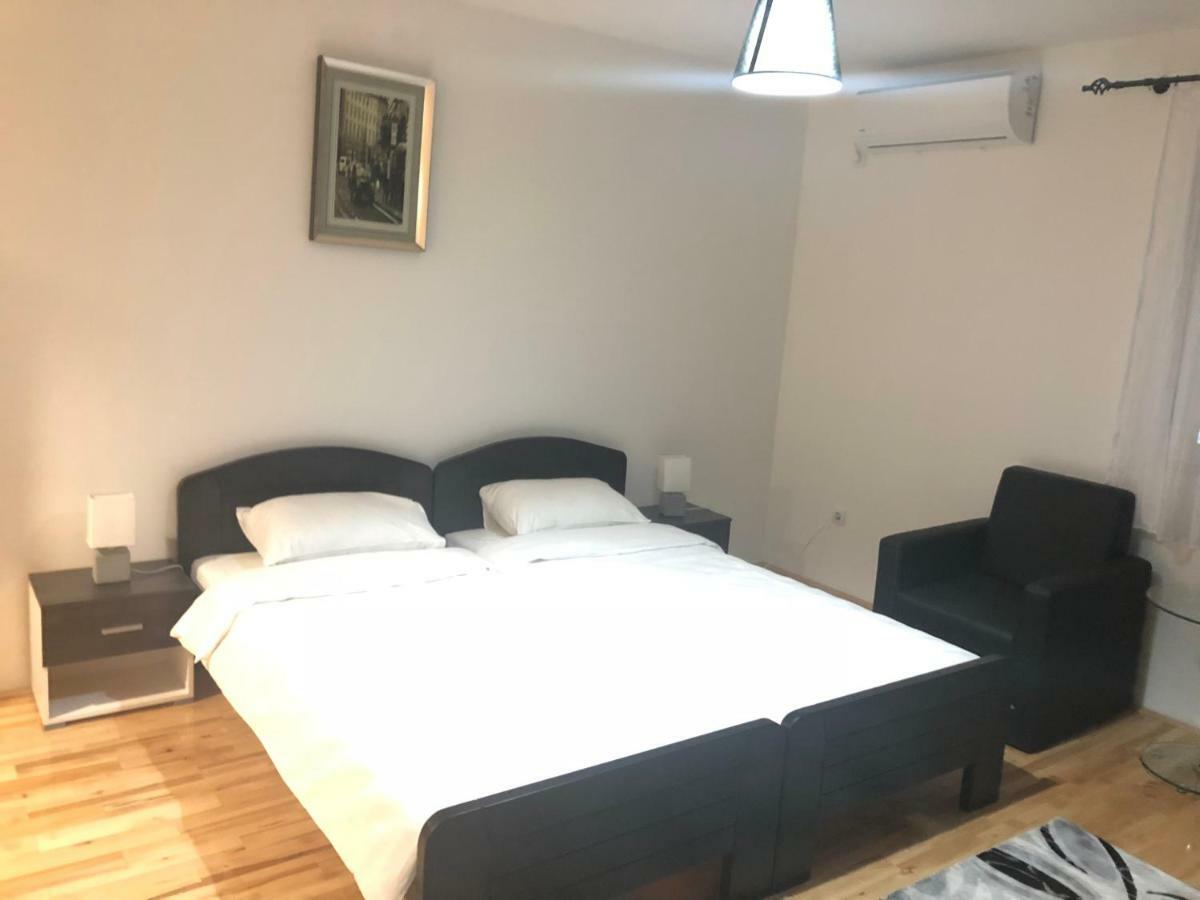 Airport Rest Apartments Beograd Ngoại thất bức ảnh