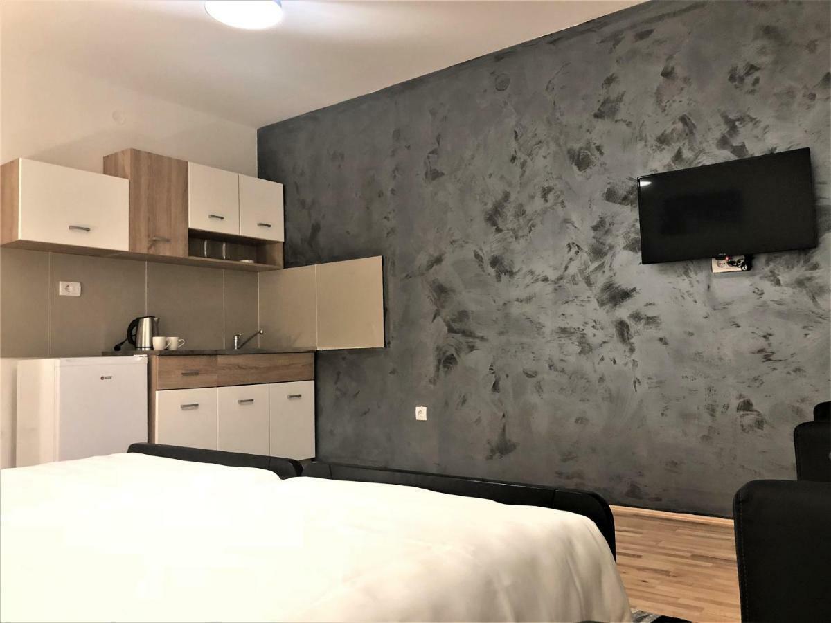 Airport Rest Apartments Beograd Ngoại thất bức ảnh