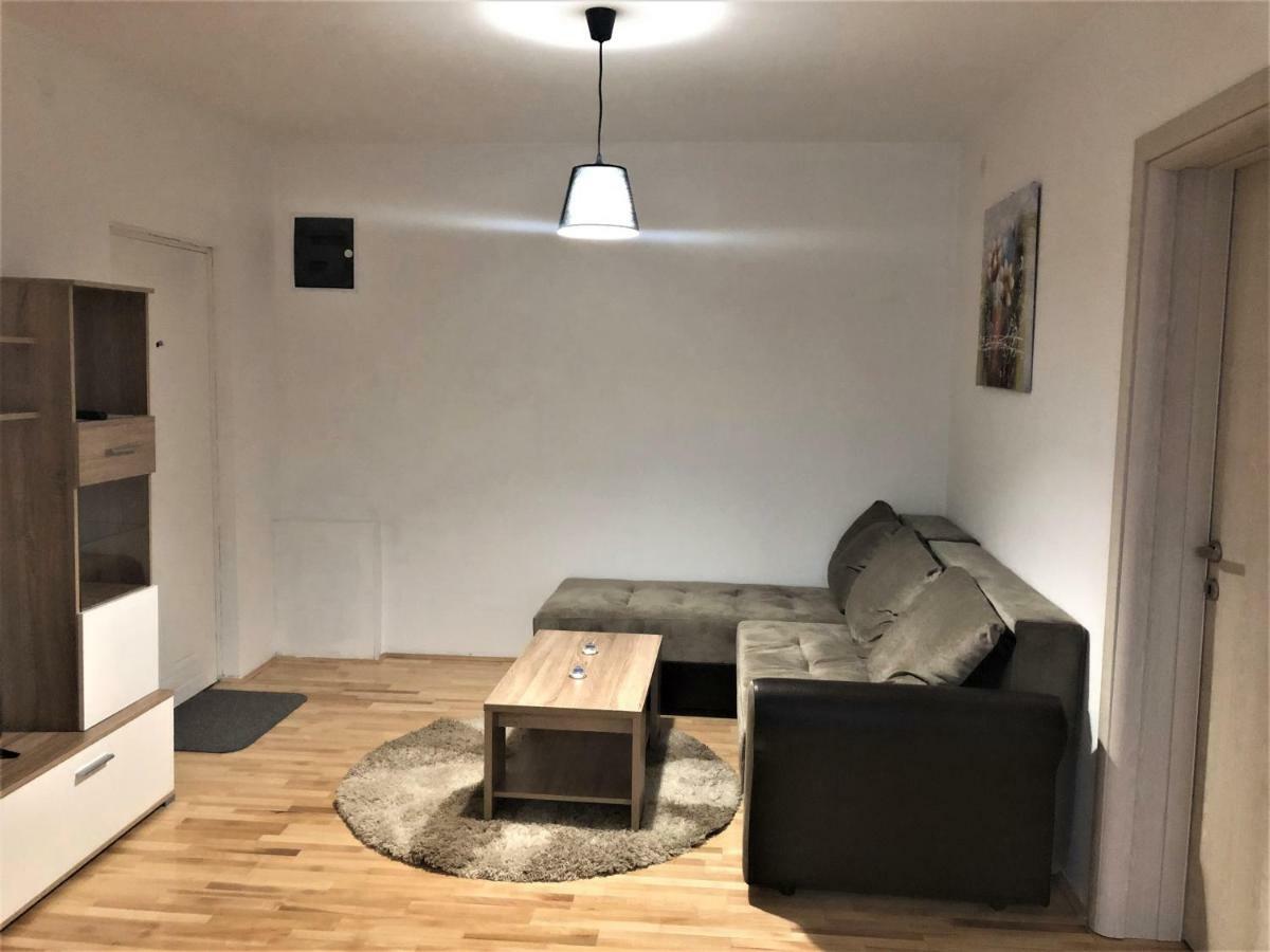 Airport Rest Apartments Beograd Ngoại thất bức ảnh