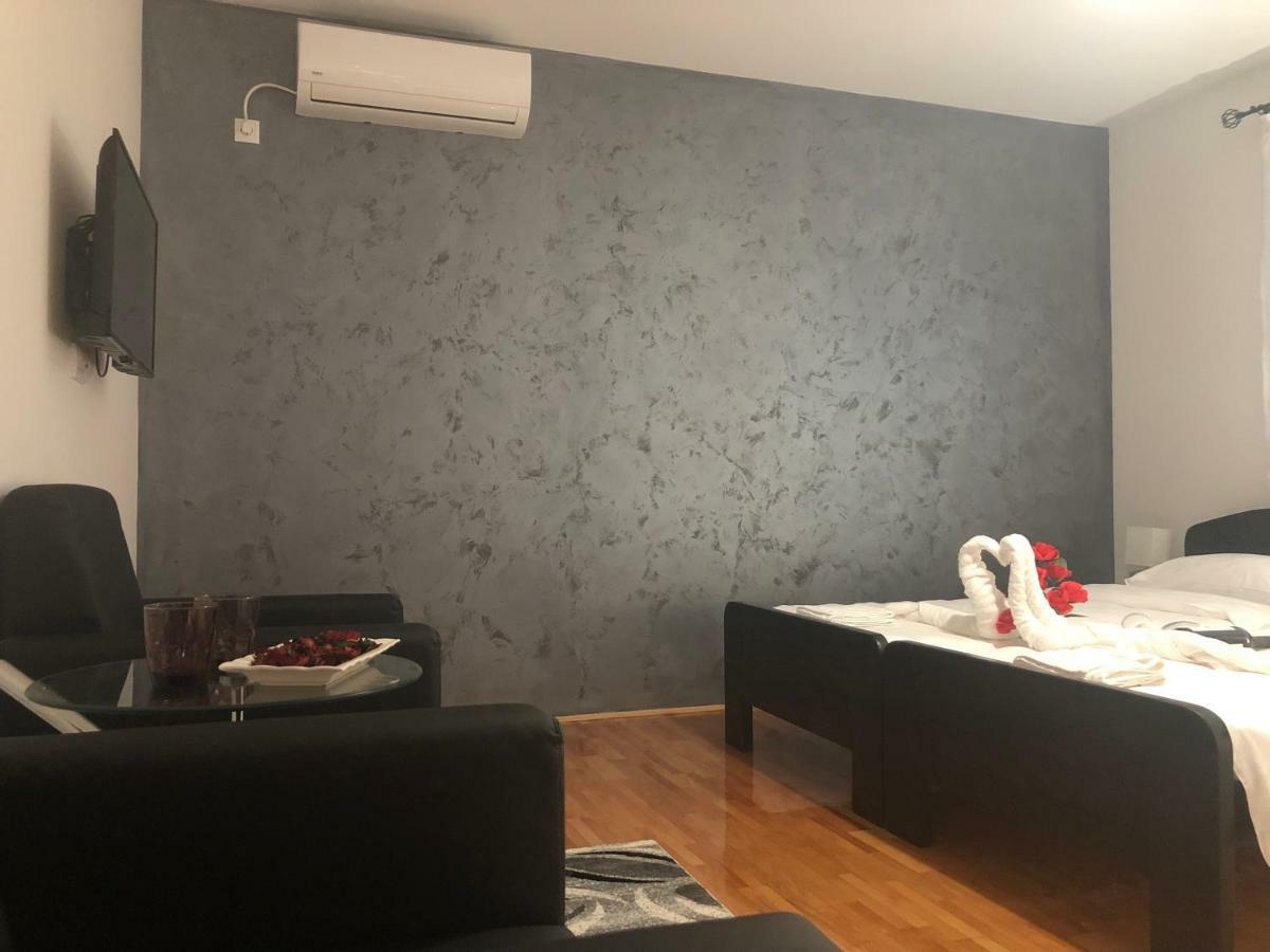 Airport Rest Apartments Beograd Ngoại thất bức ảnh