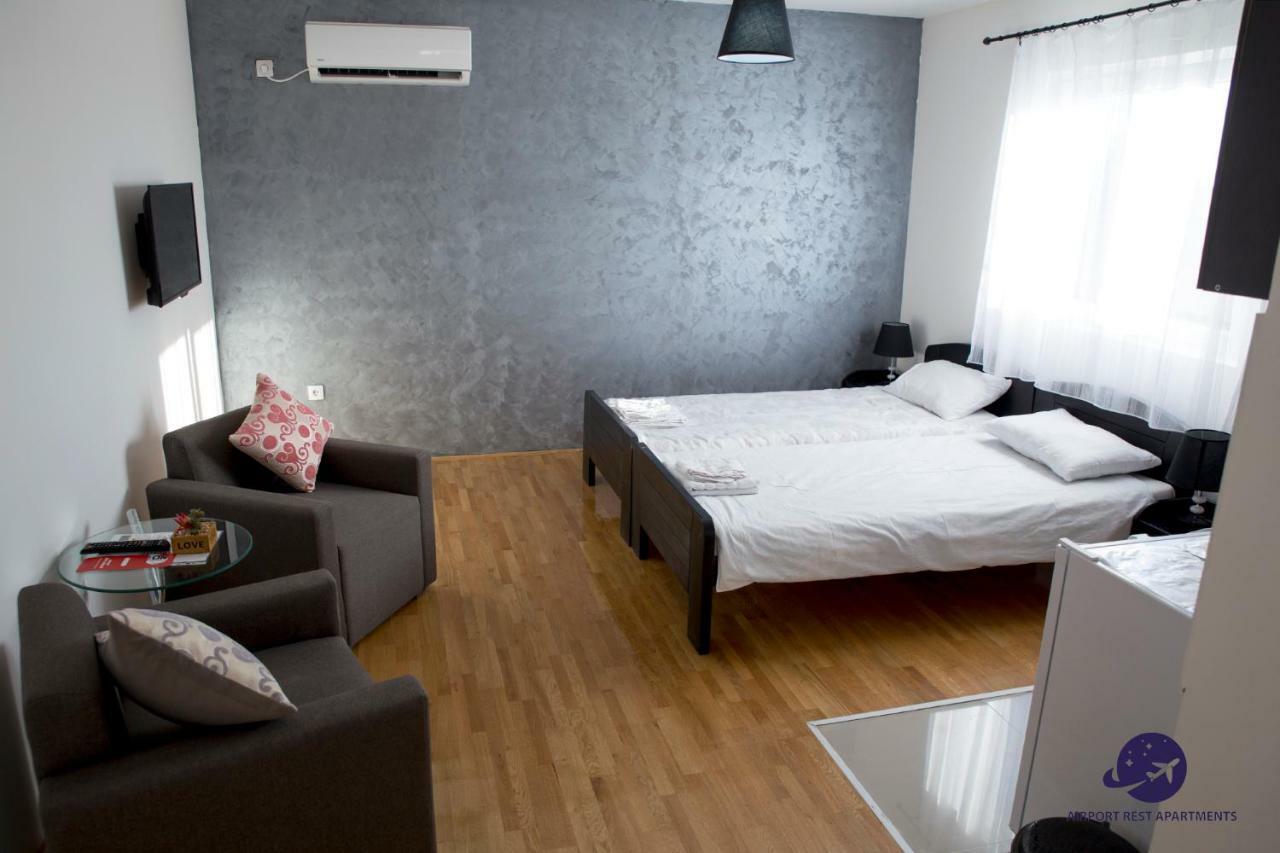 Airport Rest Apartments Beograd Ngoại thất bức ảnh