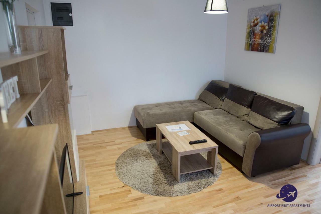 Airport Rest Apartments Beograd Ngoại thất bức ảnh