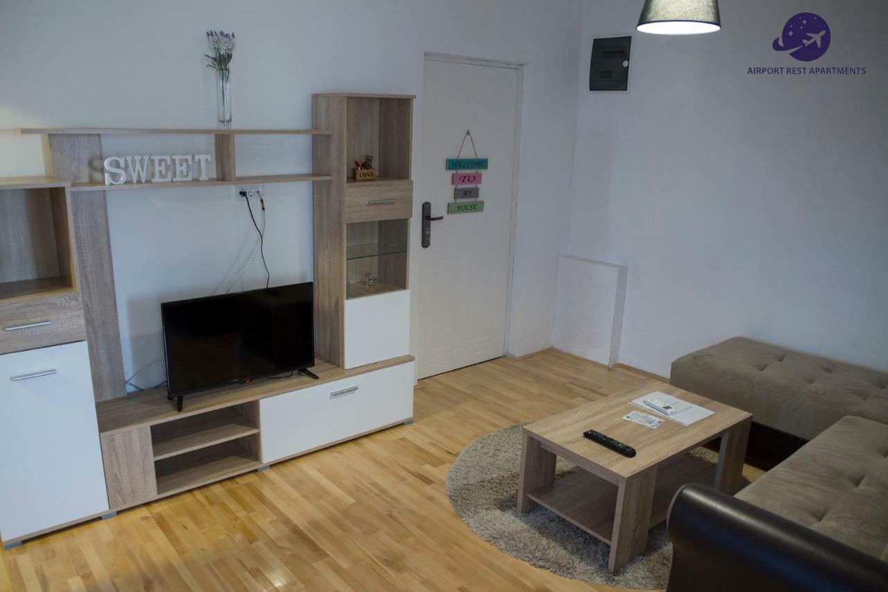 Airport Rest Apartments Beograd Ngoại thất bức ảnh