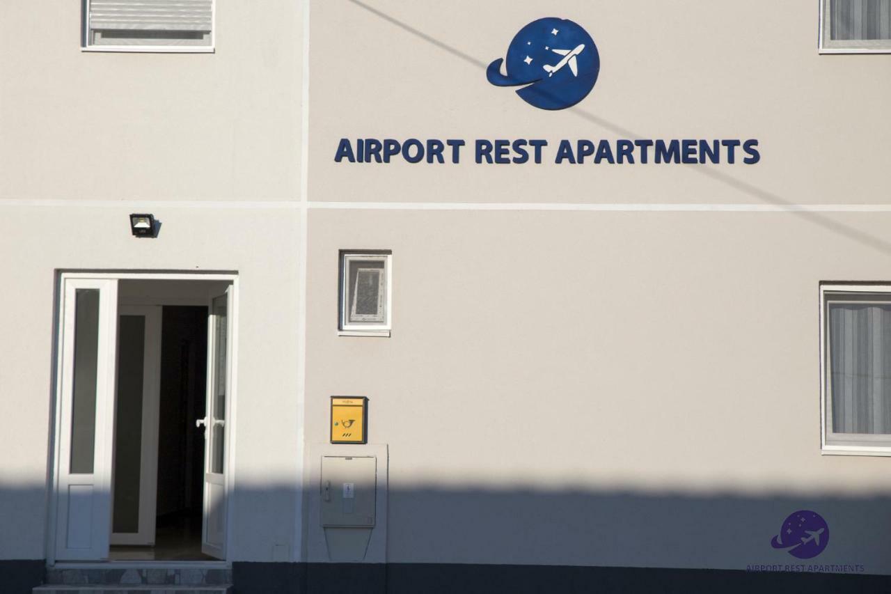 Airport Rest Apartments Beograd Ngoại thất bức ảnh