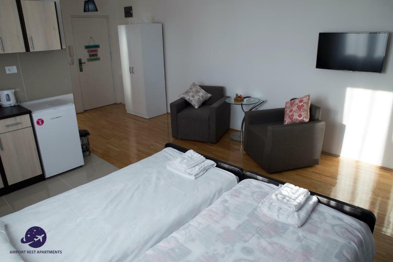 Airport Rest Apartments Beograd Ngoại thất bức ảnh