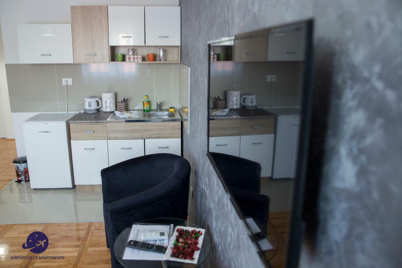 Airport Rest Apartments Beograd Ngoại thất bức ảnh